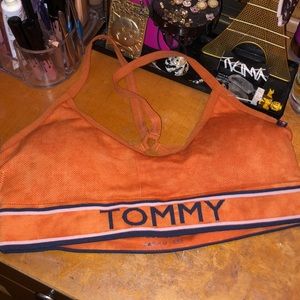 Timmy hilfiger sports bra